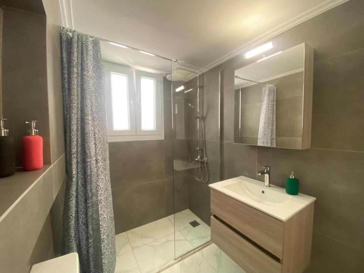 Faliro Comfort Apartment 10 Mins Walking To The Beach 아테네 외부 사진